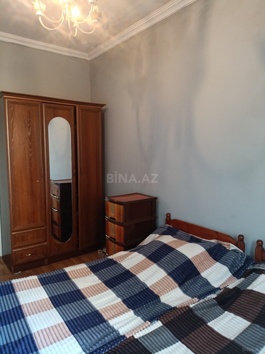 2 otaqlı Köhnə tikili, Memar Əcəmi m., Bakı