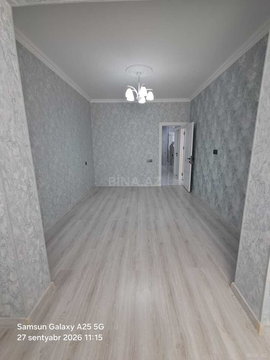 3 otaqlı Köhnə tikili, Bakıxanov q., Bakı