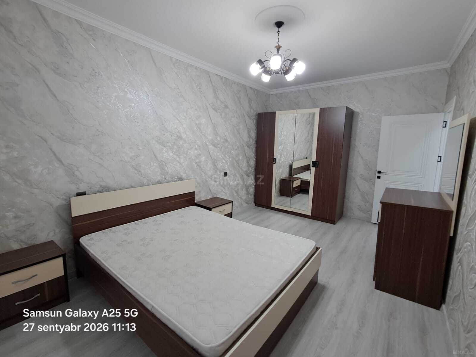 3 otaqlı Köhnə tikili, Bakıxanov q., Bakı