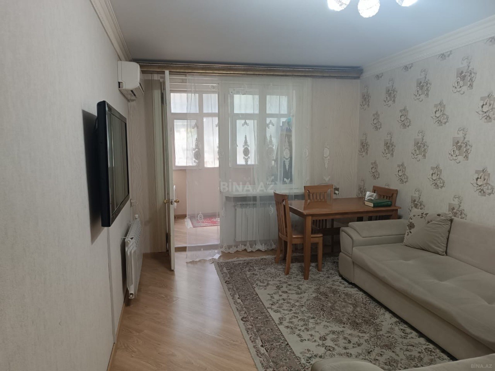 2 otaqlı Köhnə tikili, Qara Qarayev m., Bakı