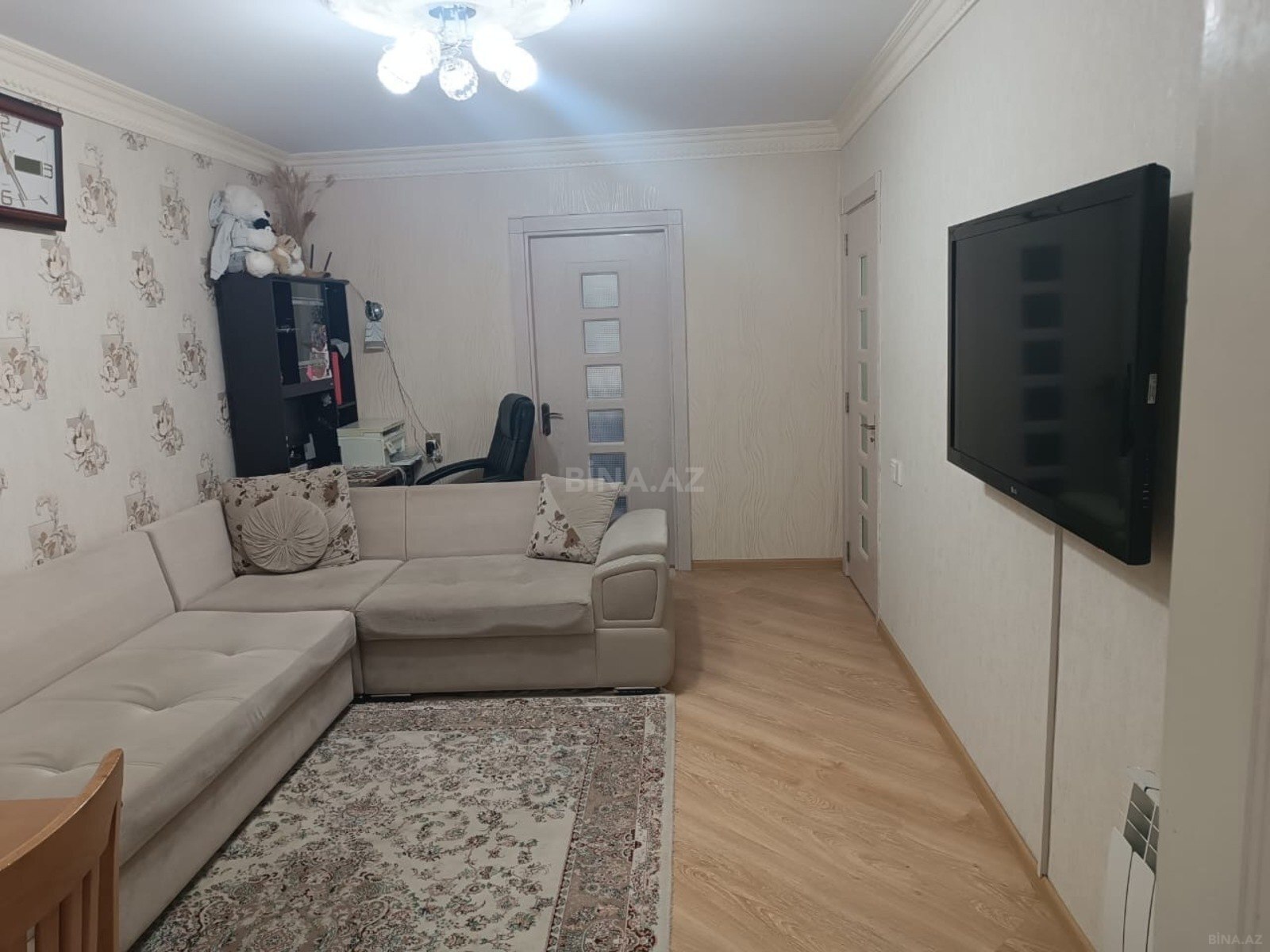 2 otaqlı Köhnə tikili, Qara Qarayev m., Bakı