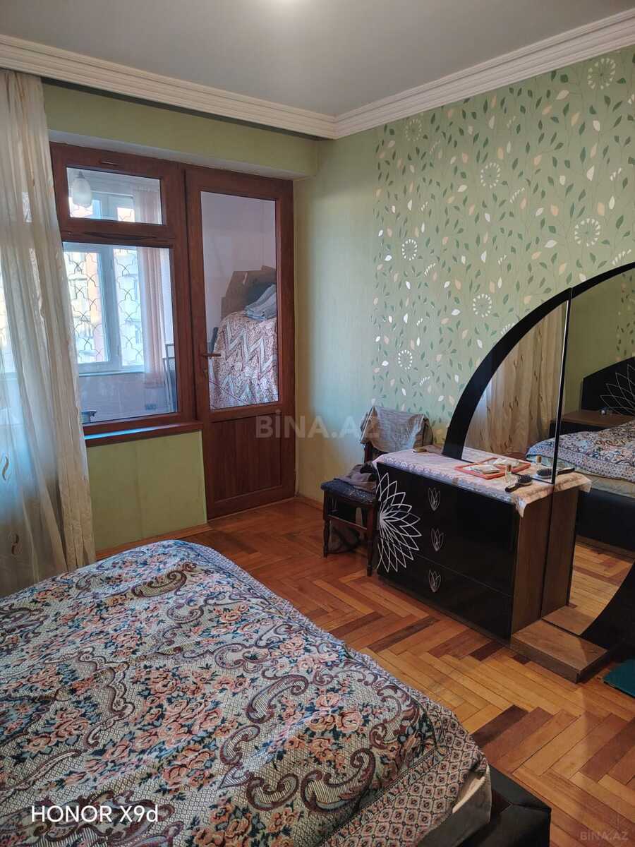3 otaqlı Köhnə tikili, Əhmədli m., Bakı