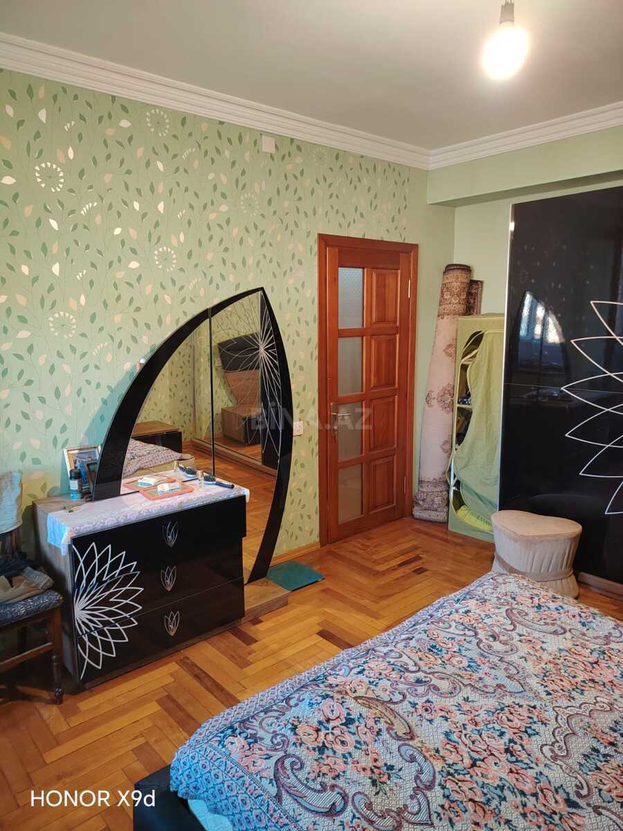 3 otaqlı Köhnə tikili, Əhmədli m., Bakı