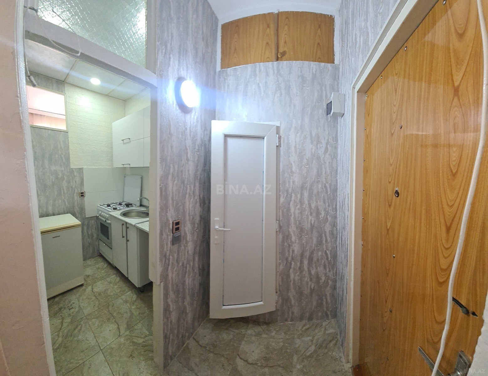 2 otaqlı Köhnə tikili, Memar Əcəmi m., Bakı