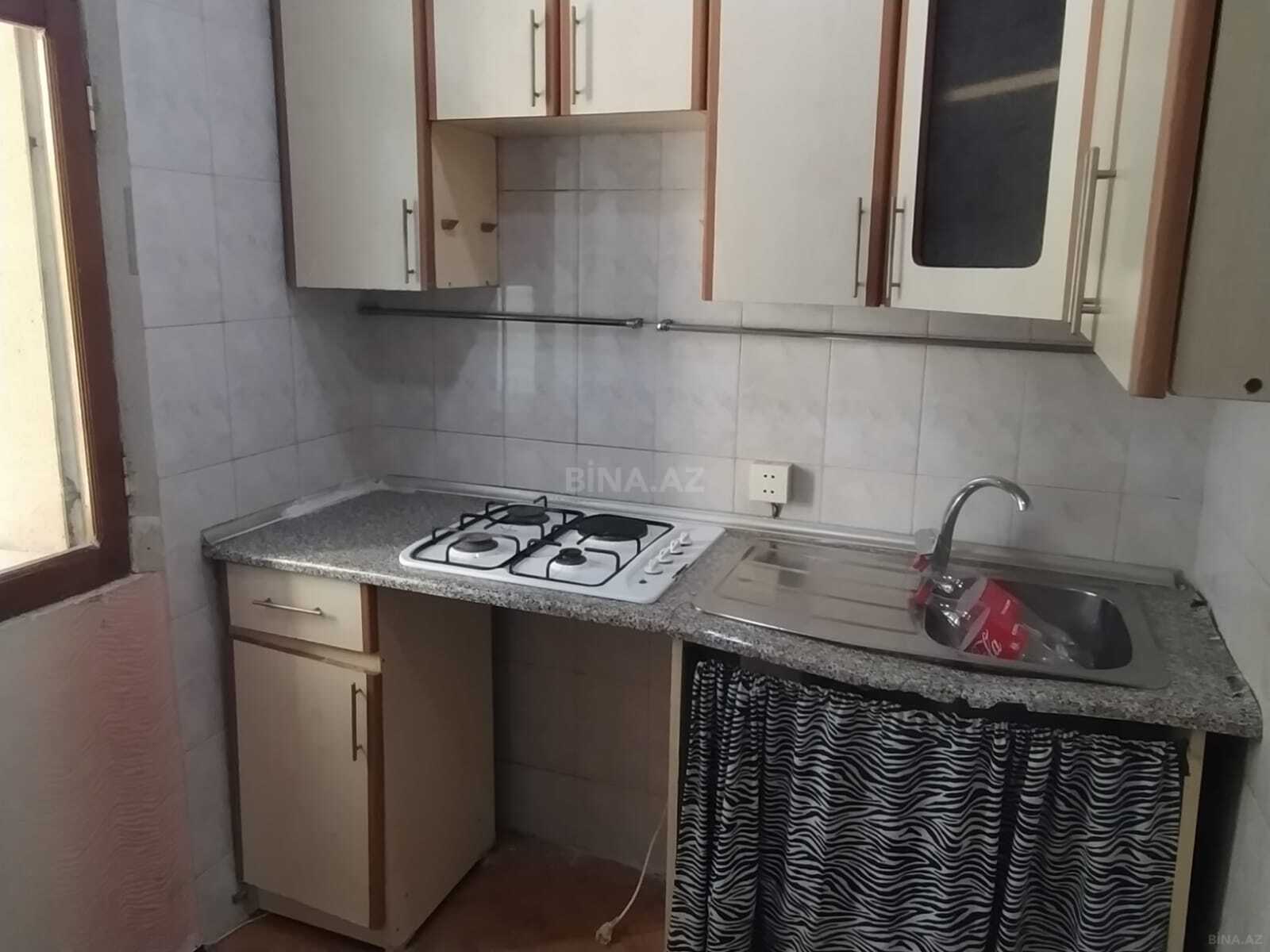 2 otaqlı Köhnə tikili, Bakıxanov q., Bakı