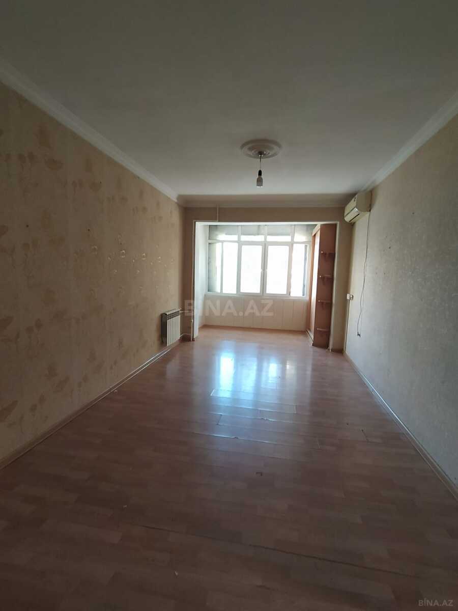 2 otaqlı Köhnə tikili, Bakıxanov q., Bakı