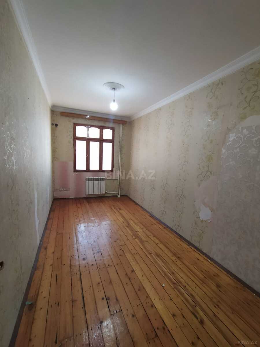 2 otaqlı Köhnə tikili, Bakıxanov q., Bakı