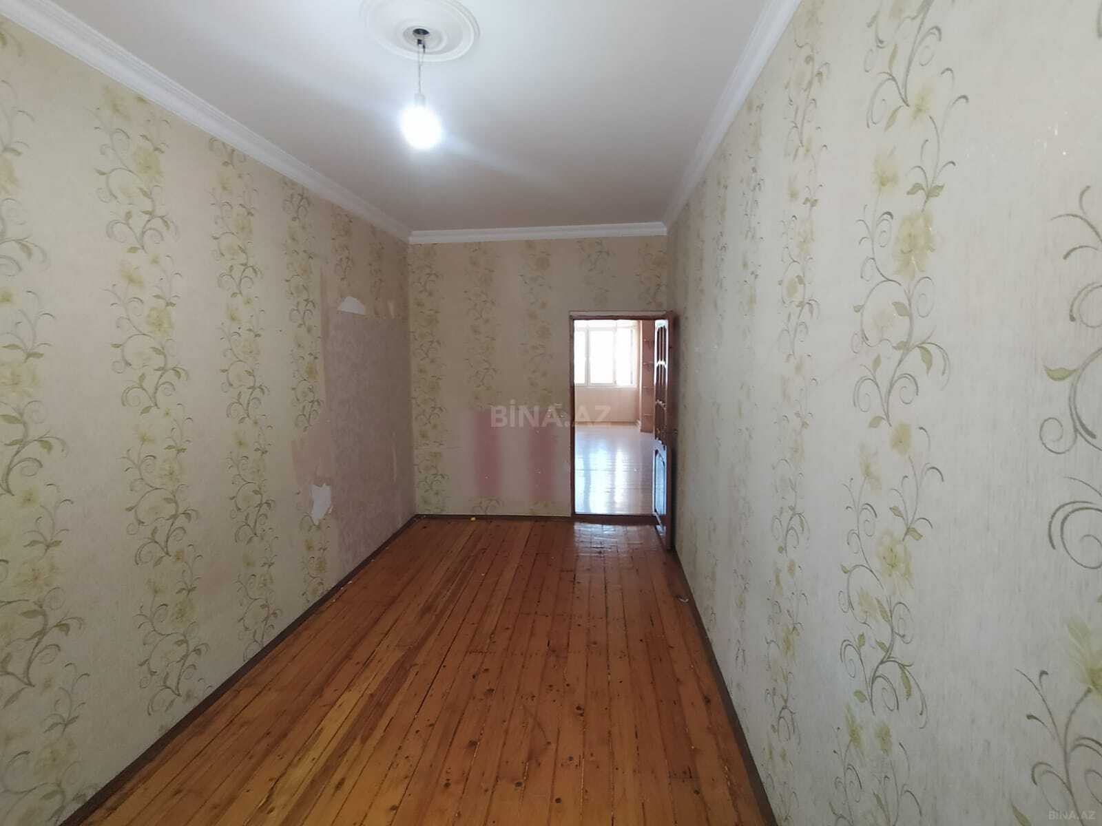 2 otaqlı Köhnə tikili, Bakıxanov q., Bakı