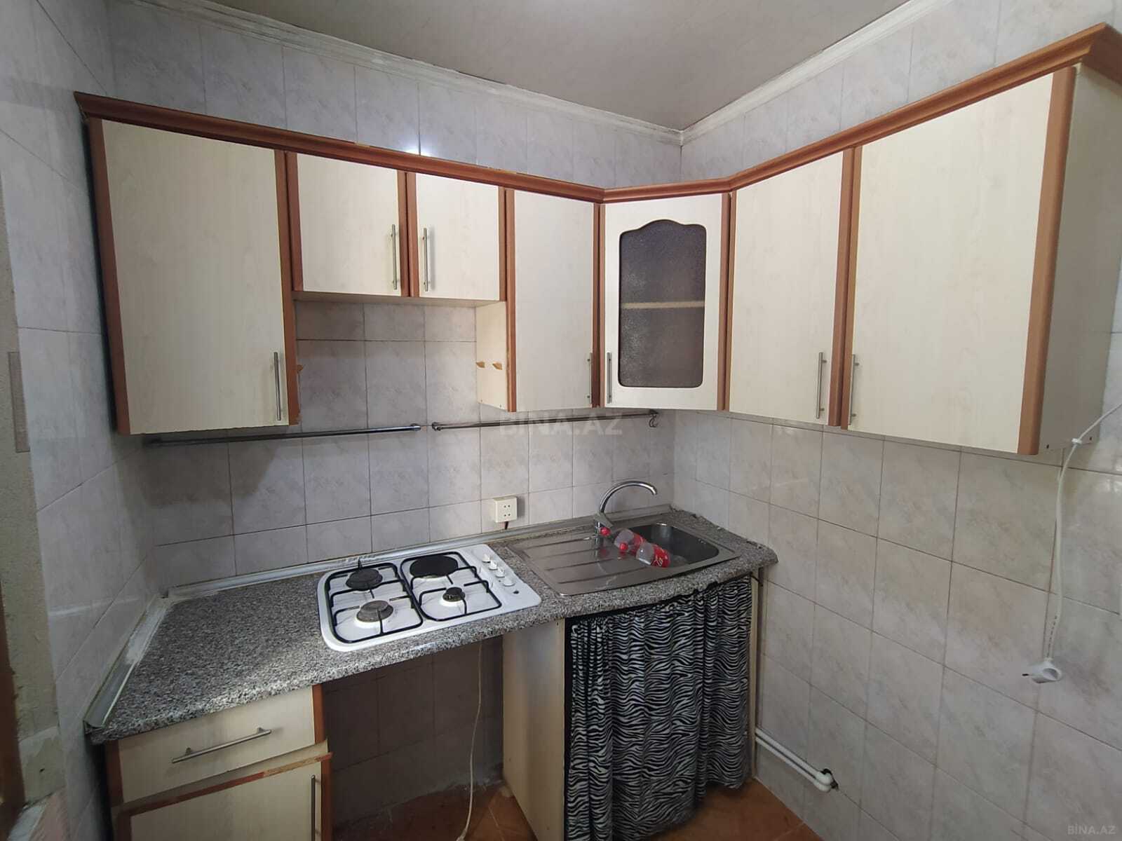 2 otaqlı Köhnə tikili, Bakıxanov q., Bakı