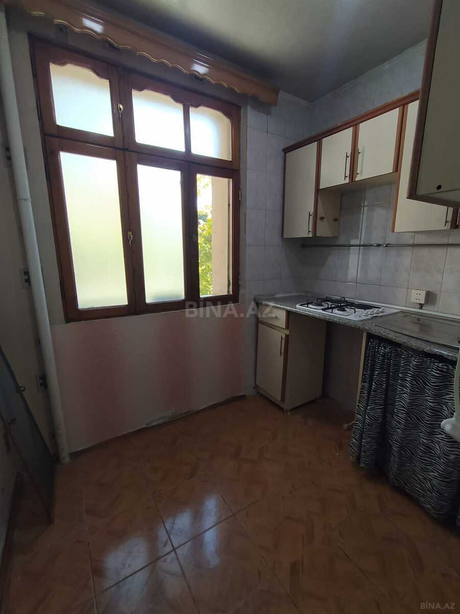 2 otaqlı Köhnə tikili, Bakıxanov q., Bakı