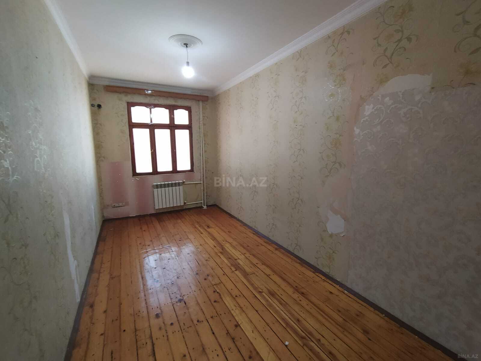 2 otaqlı Köhnə tikili, Bakıxanov q., Bakı