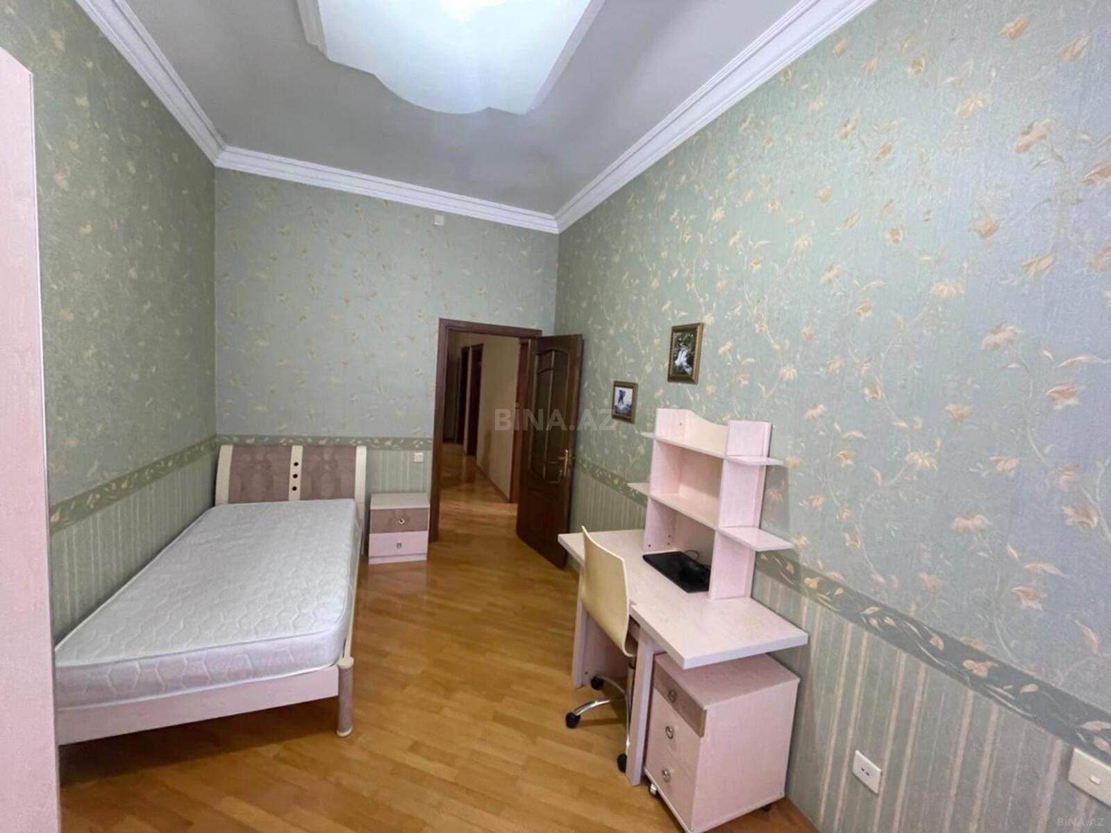 3 otaqlı Yeni tikili, Memar Əcəmi m., Bakı