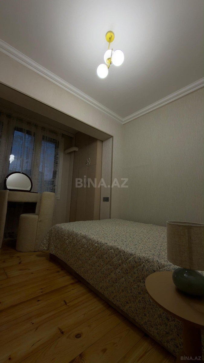 2 otaqlı Yeni tikili, 8-ci mikrorayon q., Bakı