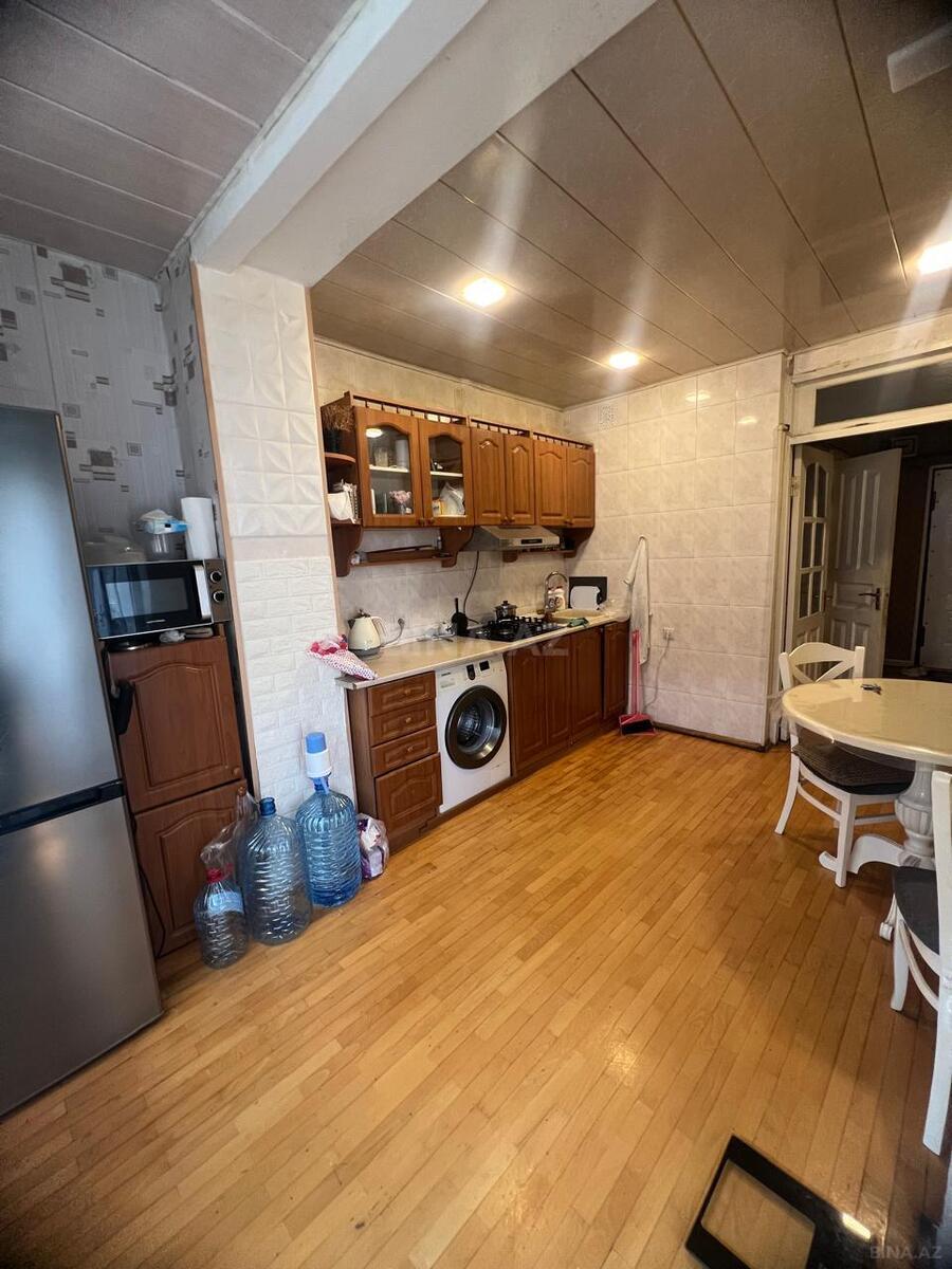 2 otaqlı Köhnə tikili, Azadlıq Prospekti m., Bakı