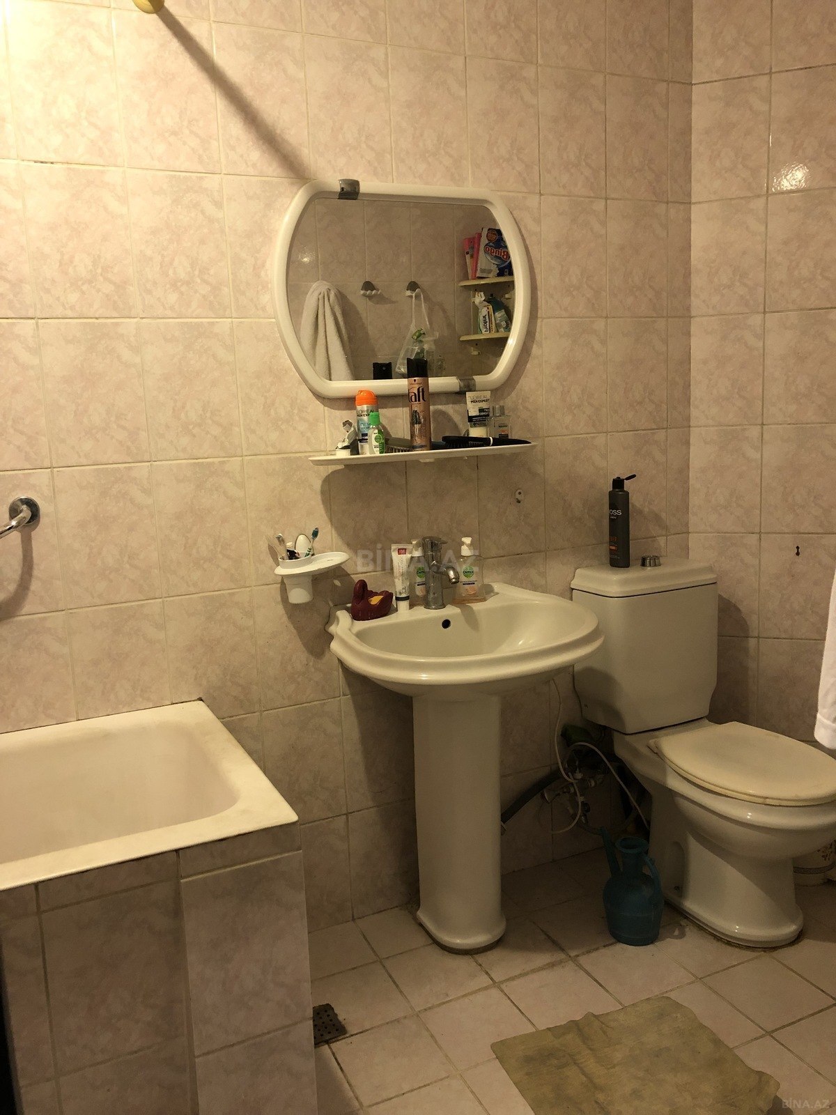 2 otaqlı Köhnə tikili, Nizami m., Bakı