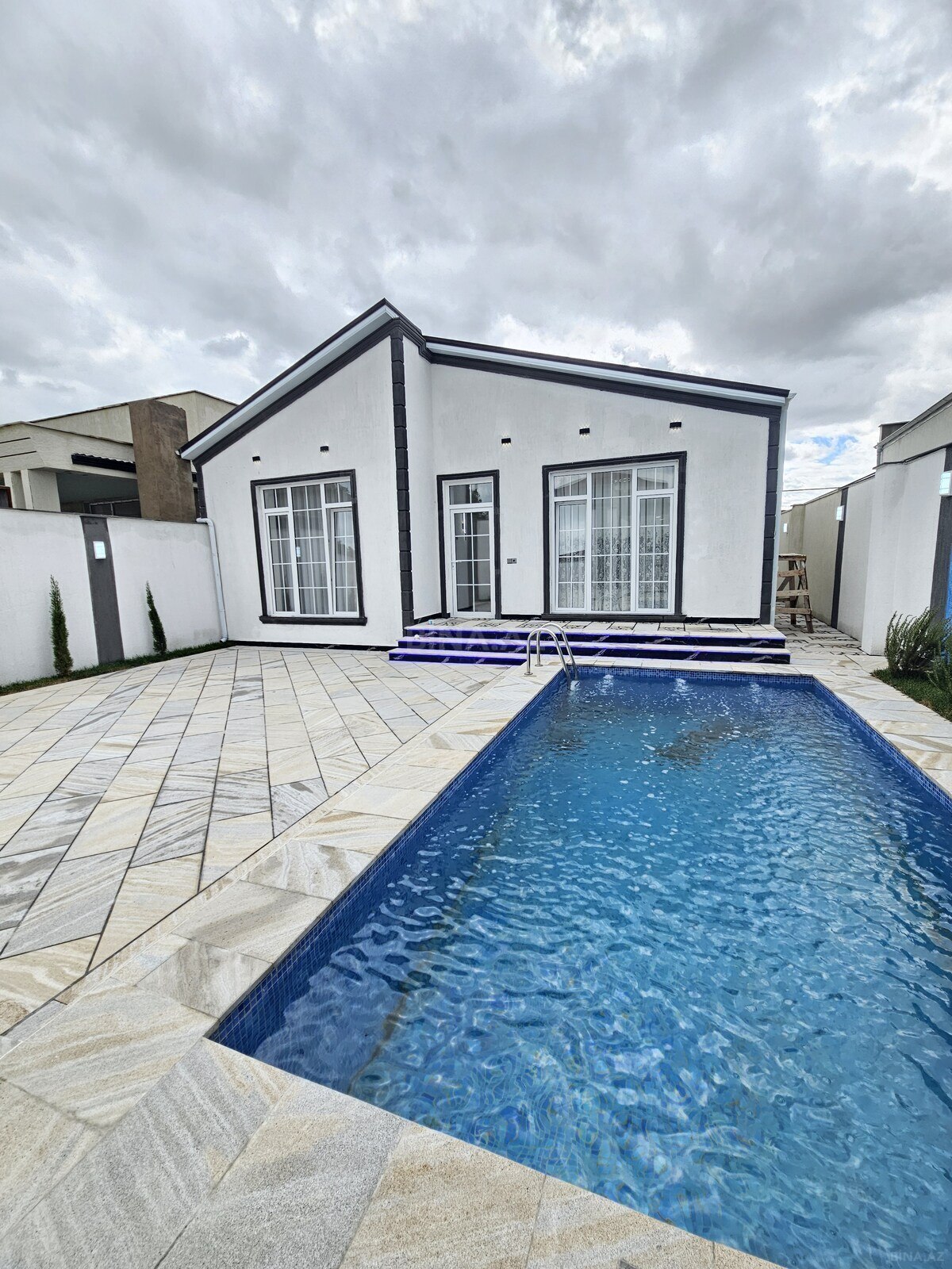 4 otaqlı Həyət evi/Bağ evi, Şüvəlan q., Bakı