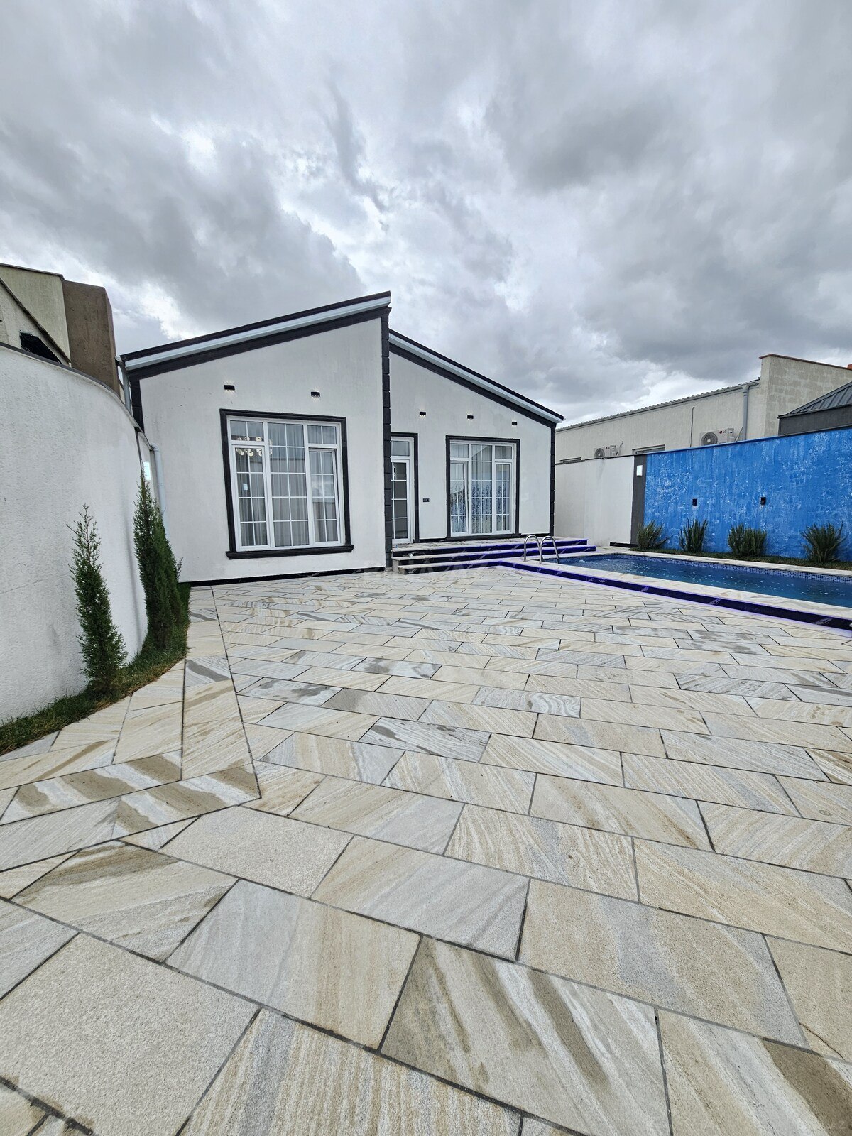4 otaqlı Həyət evi/Bağ evi, Şüvəlan q., Bakı