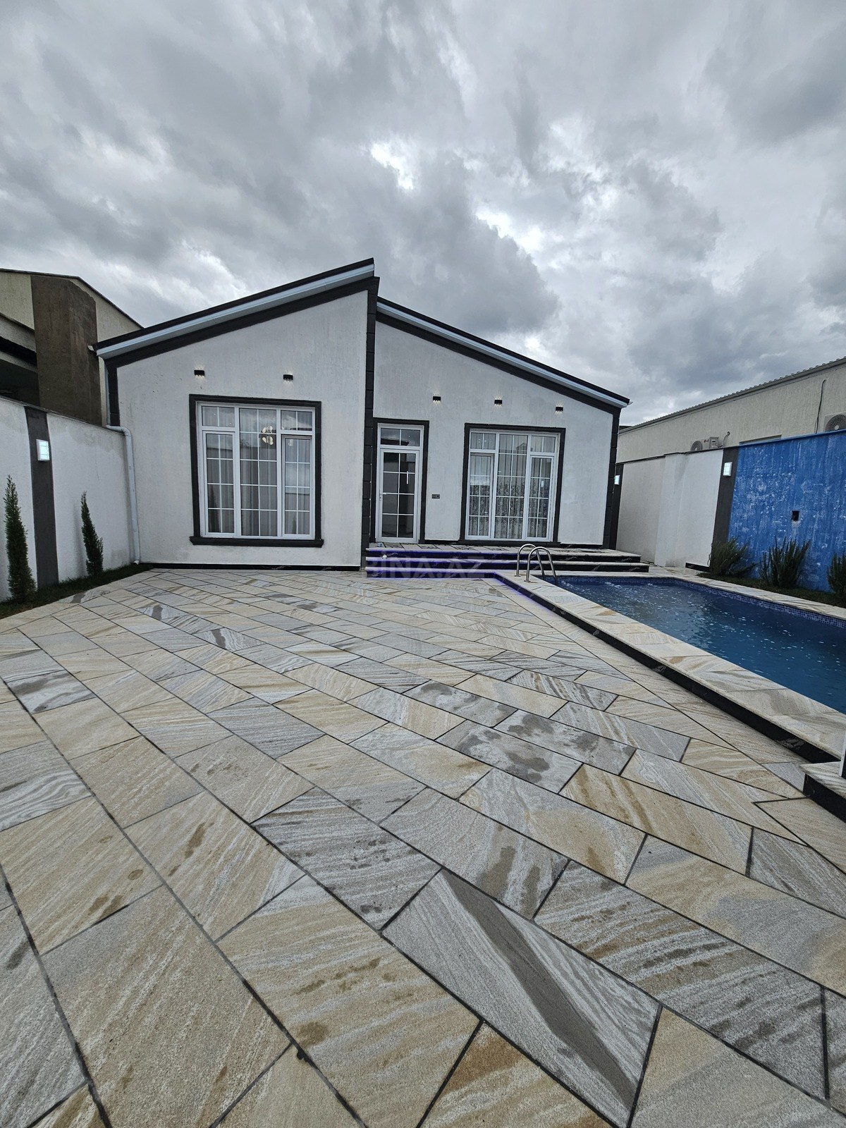 4 otaqlı Həyət evi/Bağ evi, Şüvəlan q., Bakı