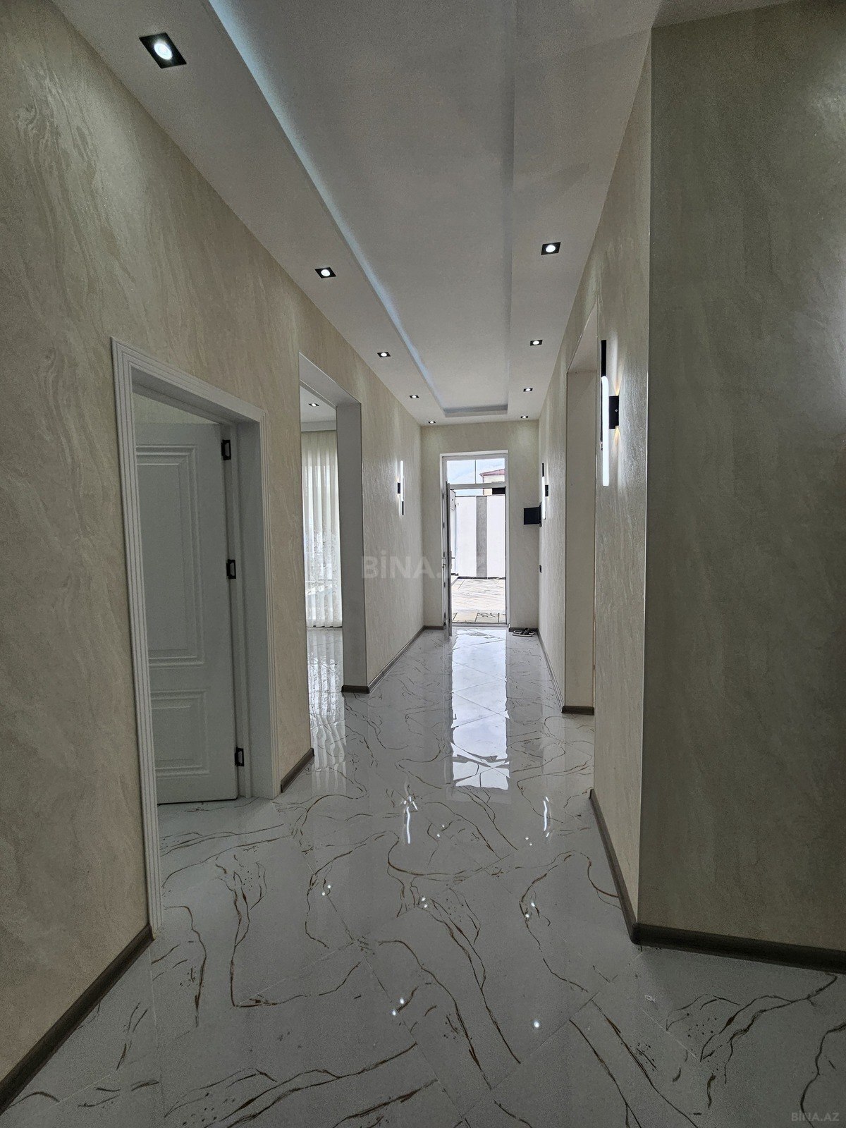 4 otaqlı Həyət evi/Bağ evi, Şüvəlan q., Bakı