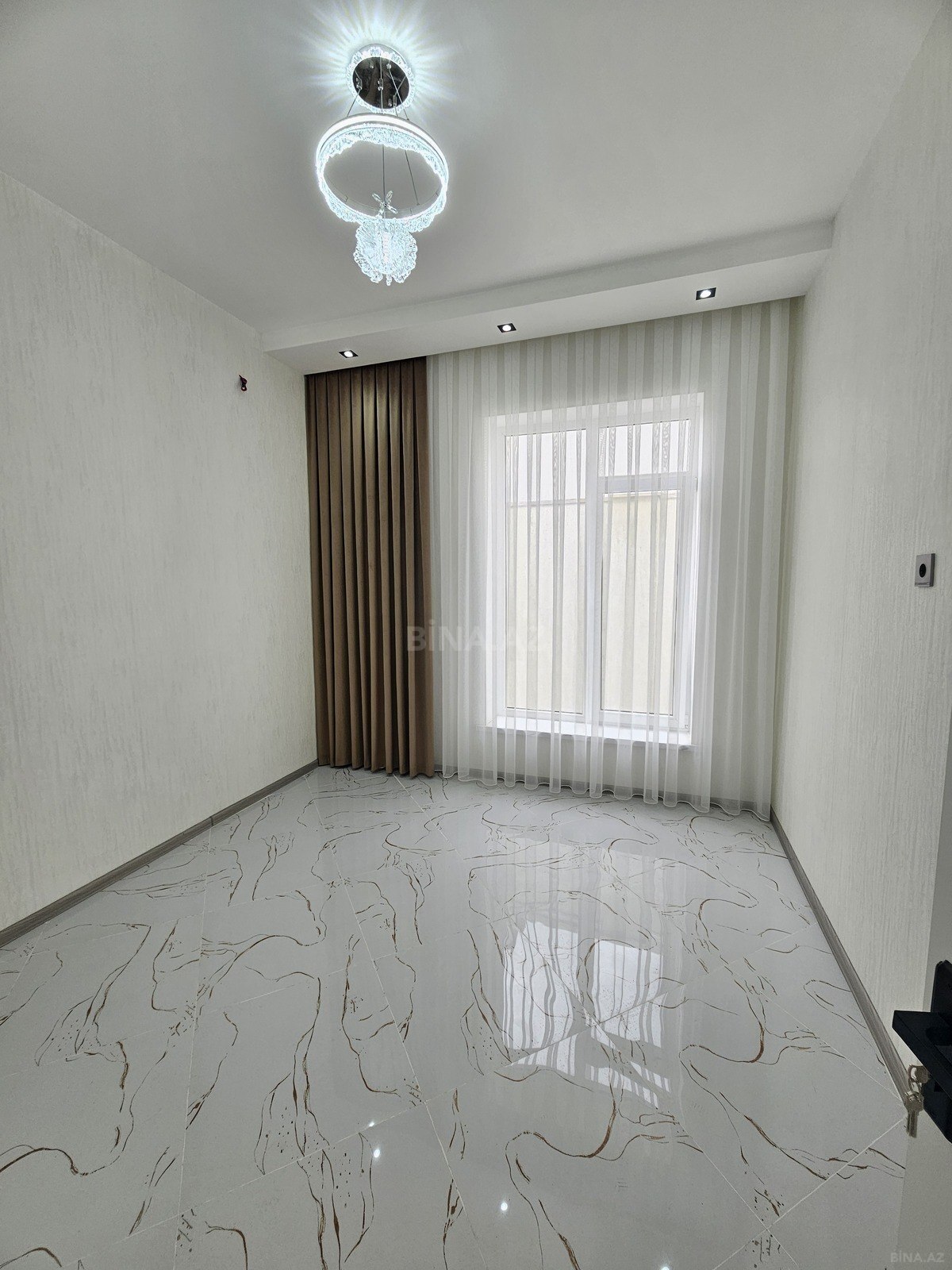 4 otaqlı Həyət evi/Bağ evi, Şüvəlan q., Bakı