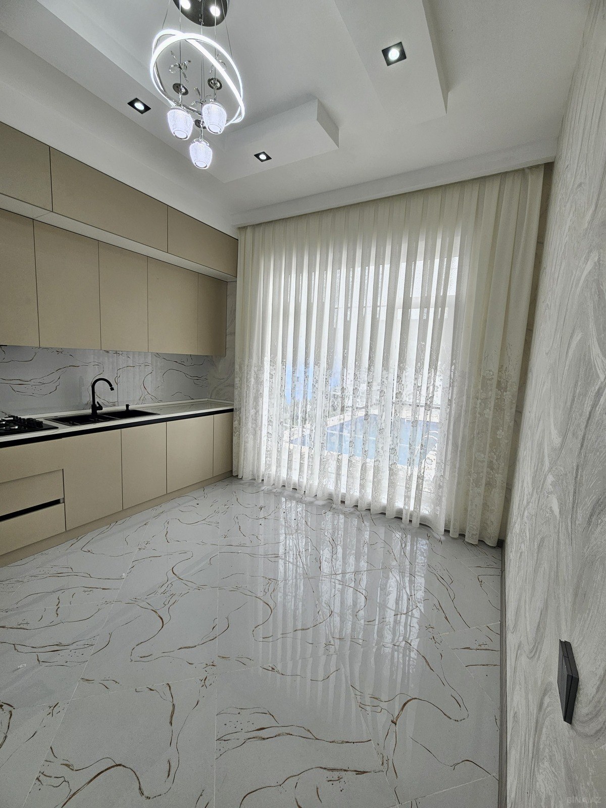 4 otaqlı Həyət evi/Bağ evi, Şüvəlan q., Bakı