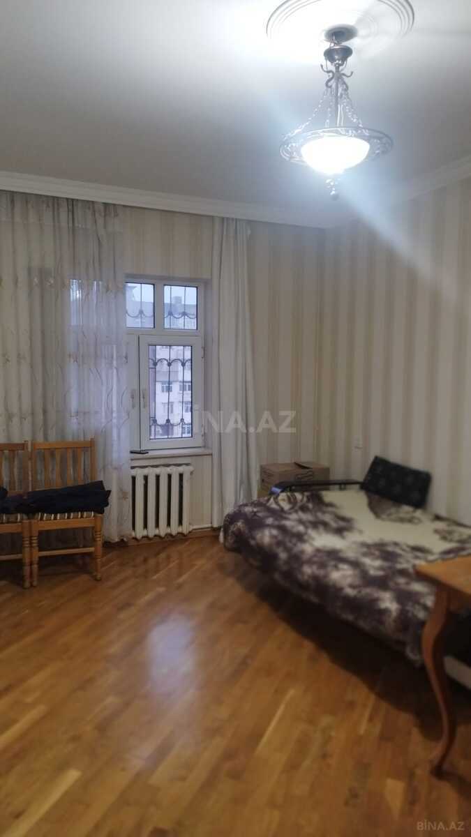 1 otaqlı Köhnə tikili, Yeni Günəşli q., Bakı