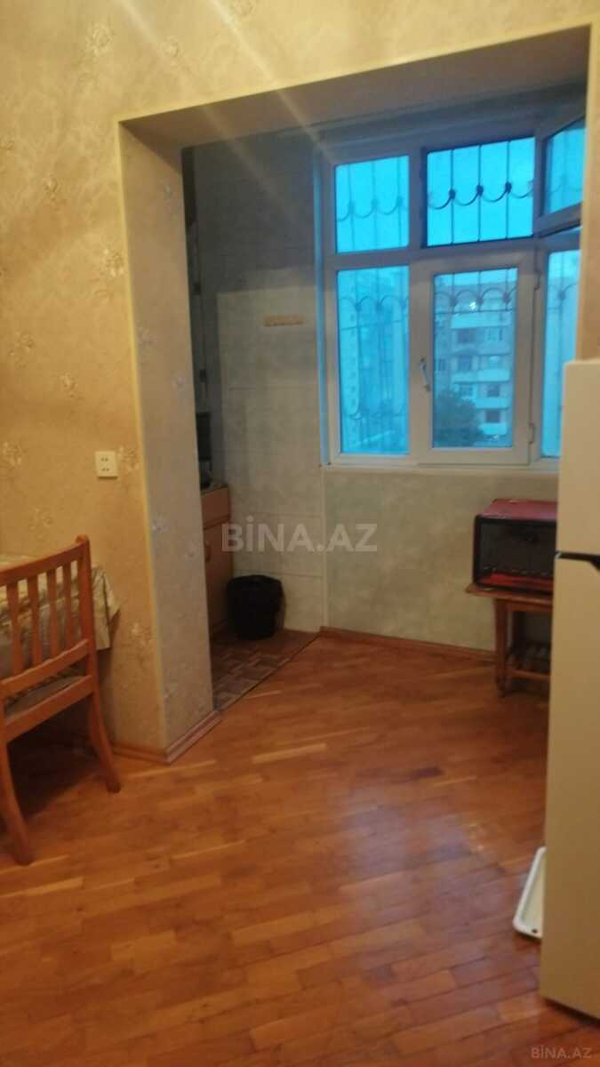1 otaqlı Köhnə tikili, Yeni Günəşli q., Bakı