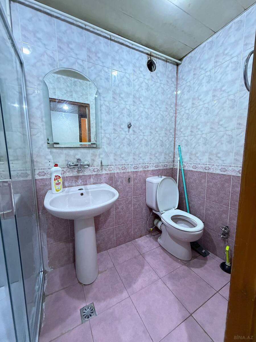 3 otaqlı Köhnə tikili, Elmlər Akademiyası m., Bakı