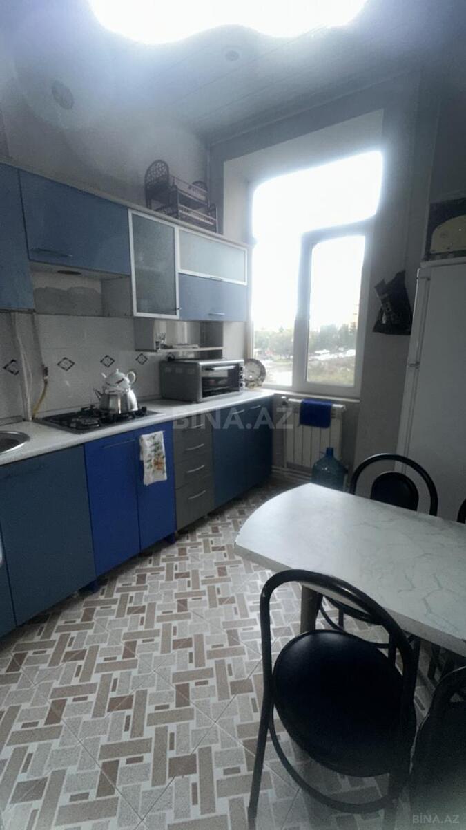 2 otaqlı Köhnə tikili, Qara Qarayev m., Bakı