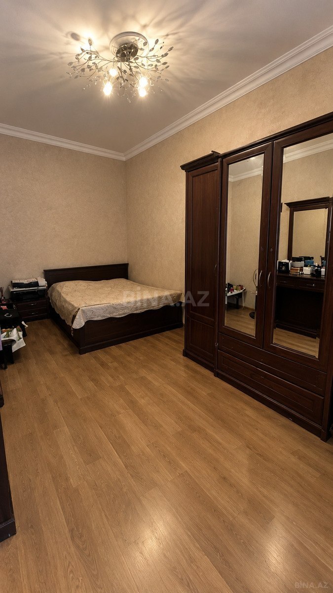 2 otaqlı Köhnə tikili, Qara Qarayev m., Bakı