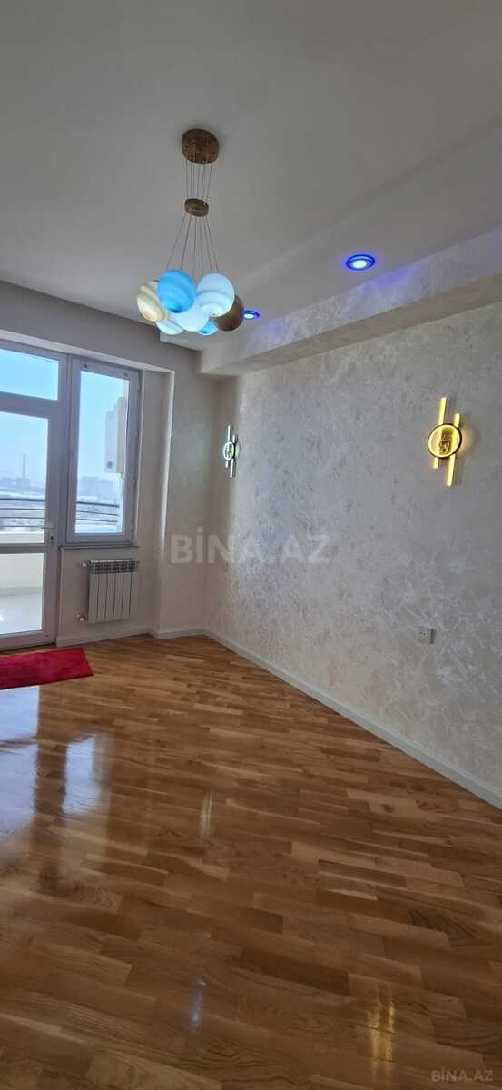 3 otaqlı Yeni tikili, 7-ci mikrorayon q., Bakı