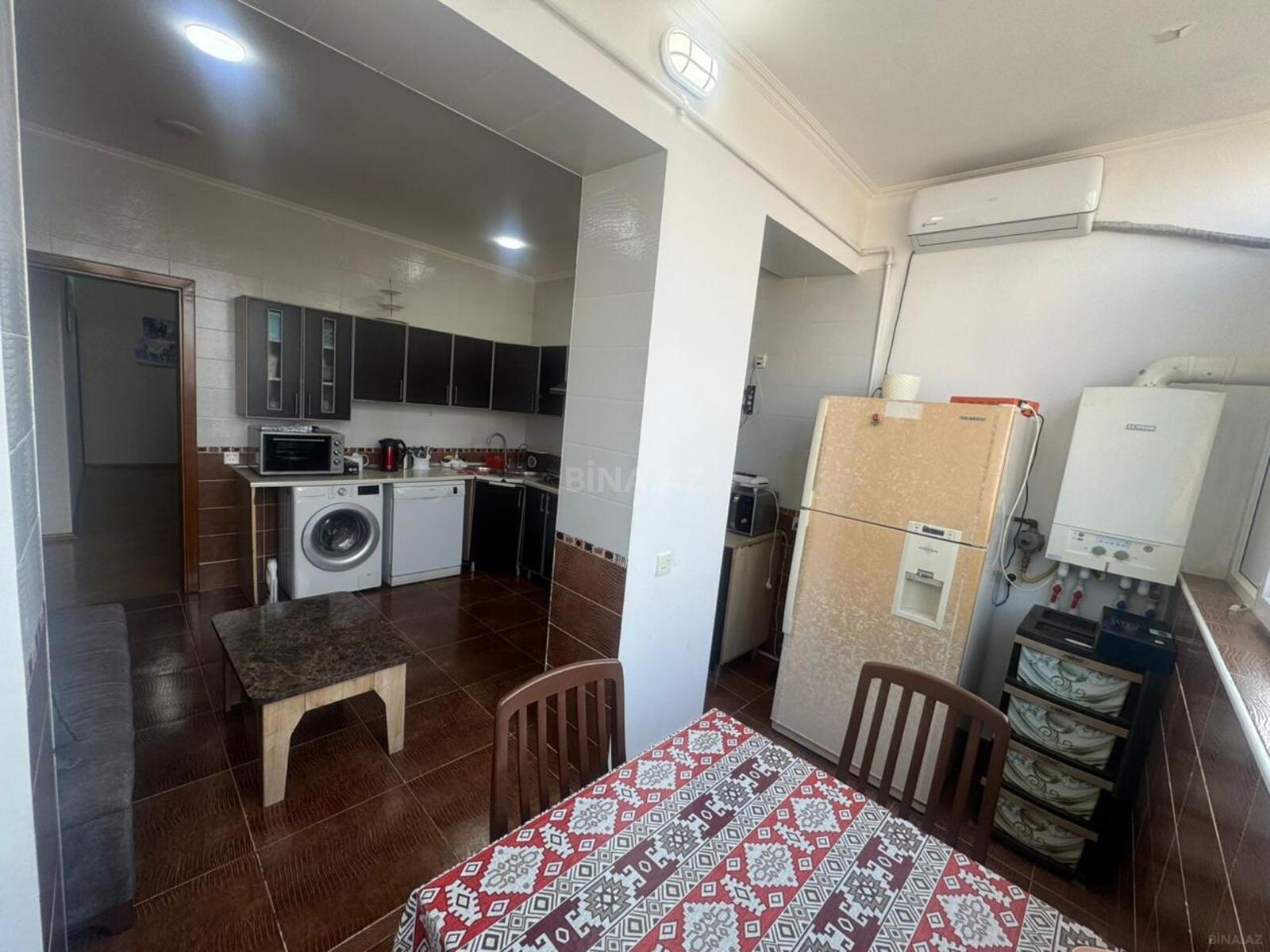 3 otaqlı Yeni tikili, İnşaatçılar m., Bakı