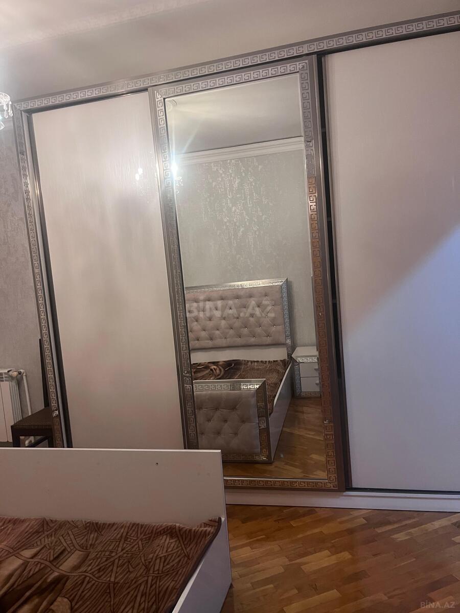 3 otaqlı Köhnə tikili, Əhmədli m., Bakı