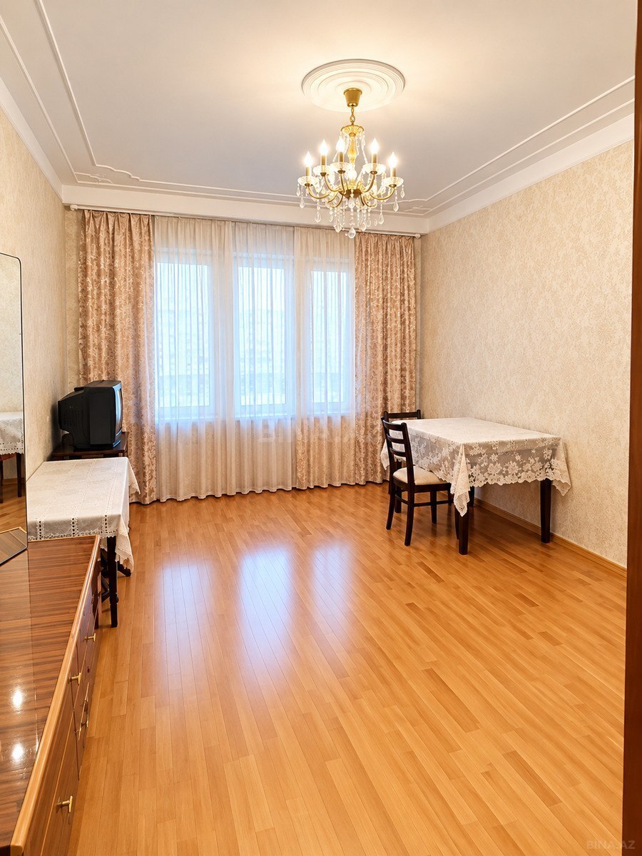 3 otaqlı Köhnə tikili, Nəsimi m., Bakı