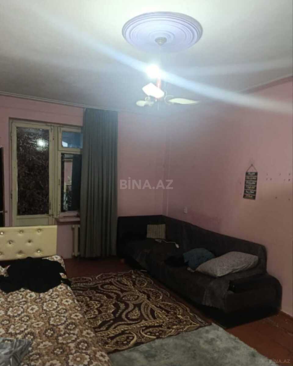 2 otaqlı Köhnə tikili, Qaraçuxur q., Bakı