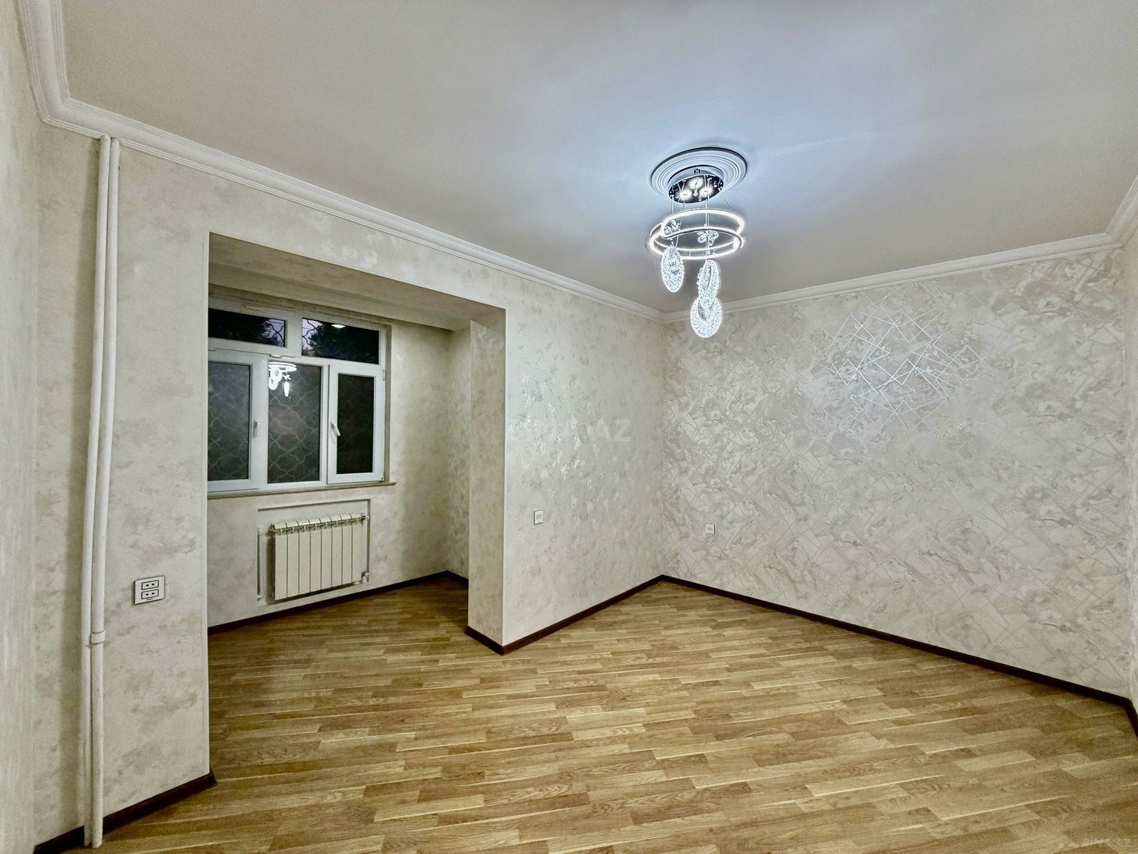 3 otaqlı Köhnə tikili, Xalqlar Dostluğu m., Bakı