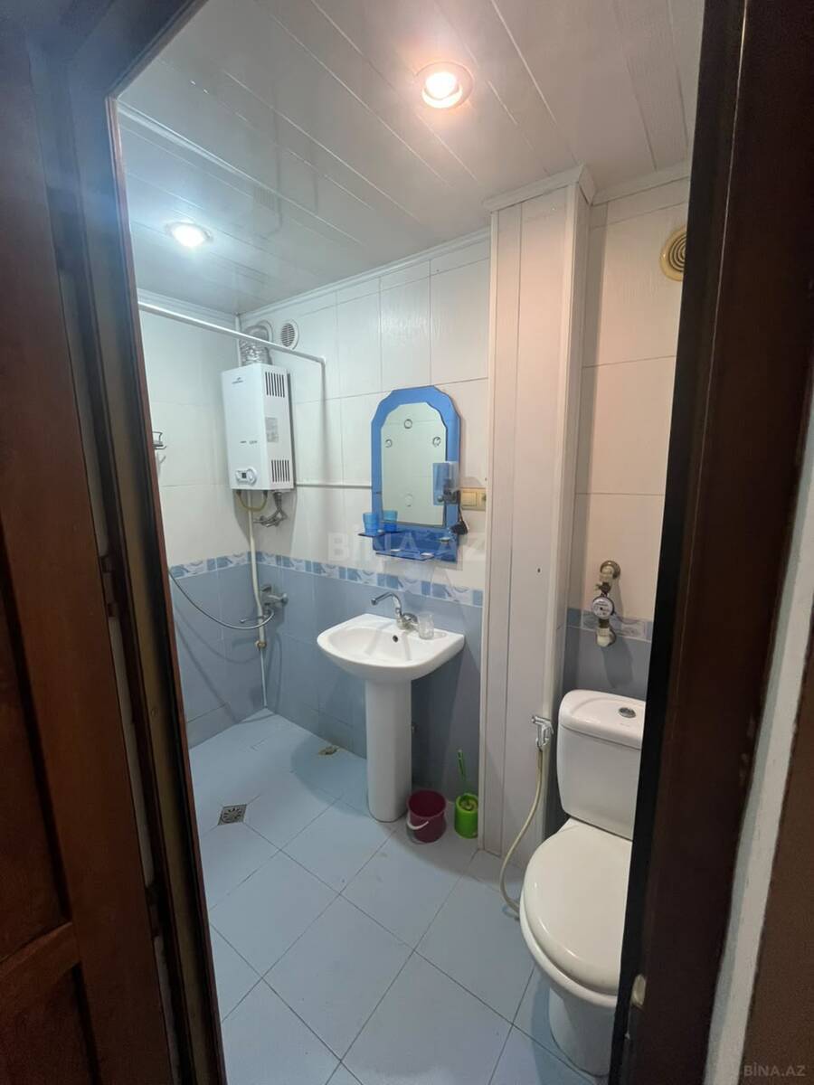 3 otaqlı Köhnə tikili, Elmlər Akademiyası m., Bakı