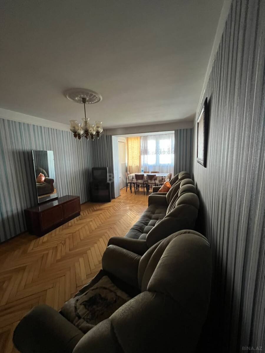 3 otaqlı Köhnə tikili, Elmlər Akademiyası m., Bakı
