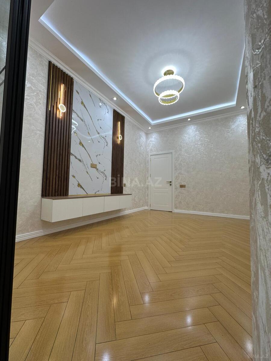 3 otaqlı Yeni tikili, Xırdalan
