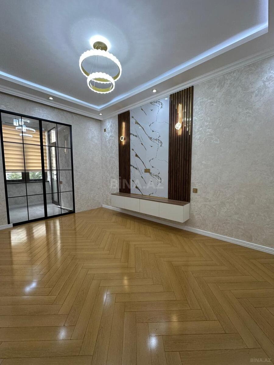 3 otaqlı Yeni tikili, Xırdalan