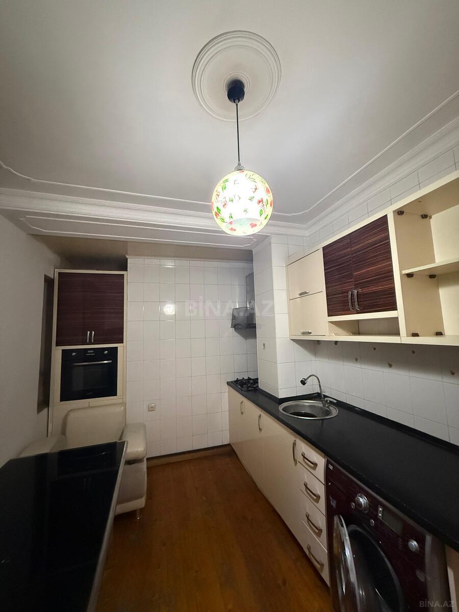 2 otaqlı Köhnə tikili, Binəqədi r., Bakı