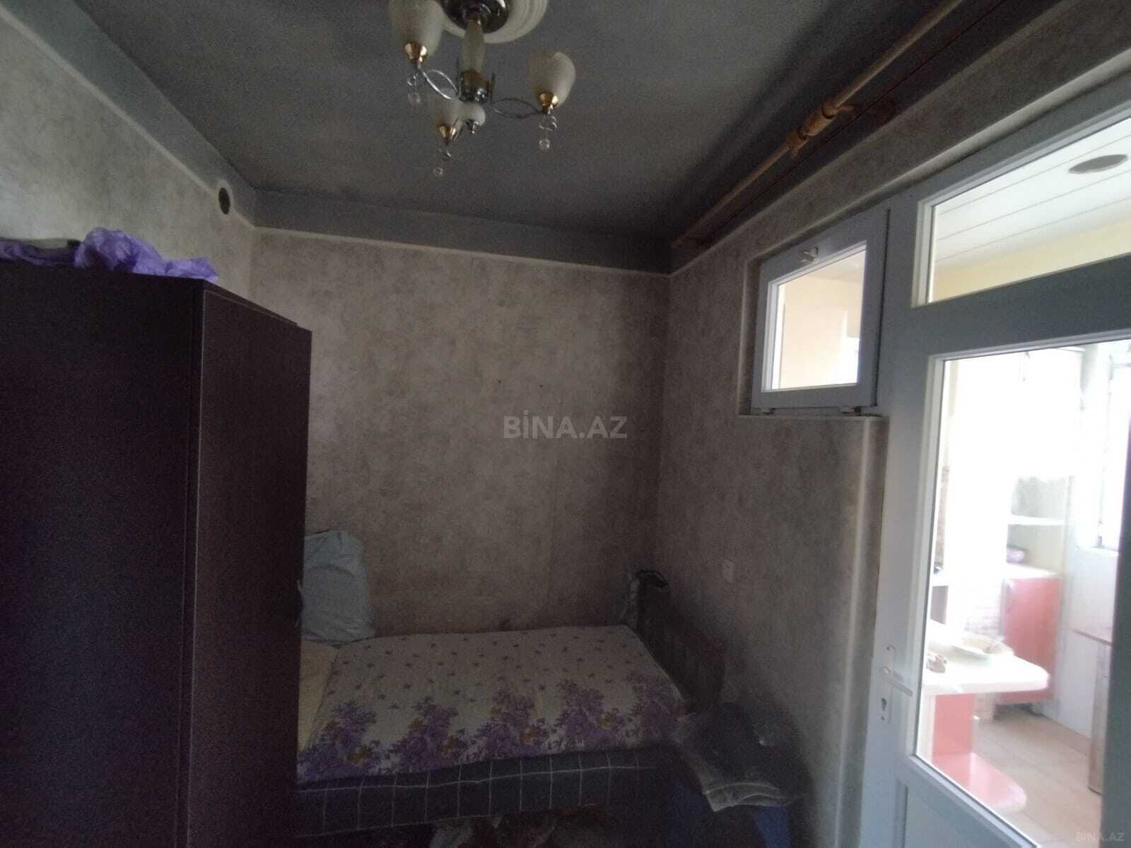 3 otaqlı Köhnə tikili, Xalqlar Dostluğu m., Bakı