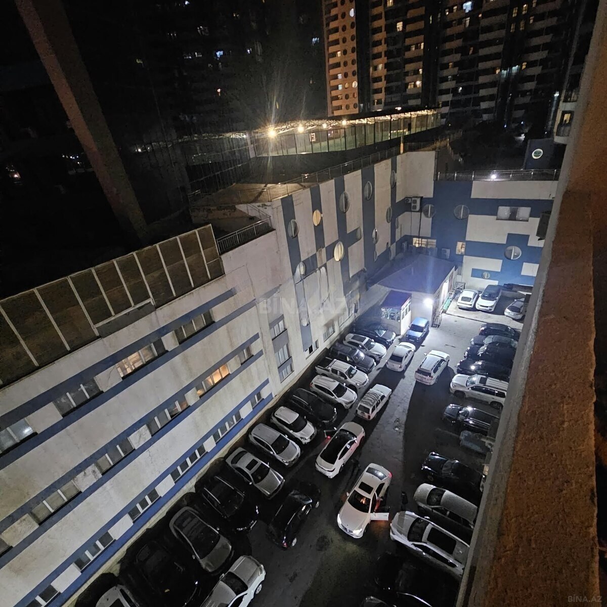 3 otaqlı Yeni tikili, Şah İsmayıl Xətai m., Bakı