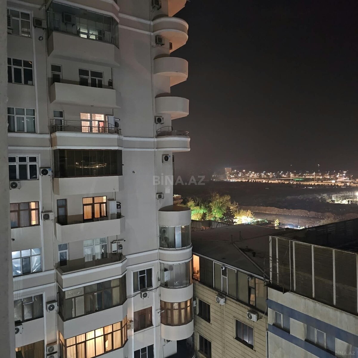 3 otaqlı Yeni tikili, Şah İsmayıl Xətai m., Bakı