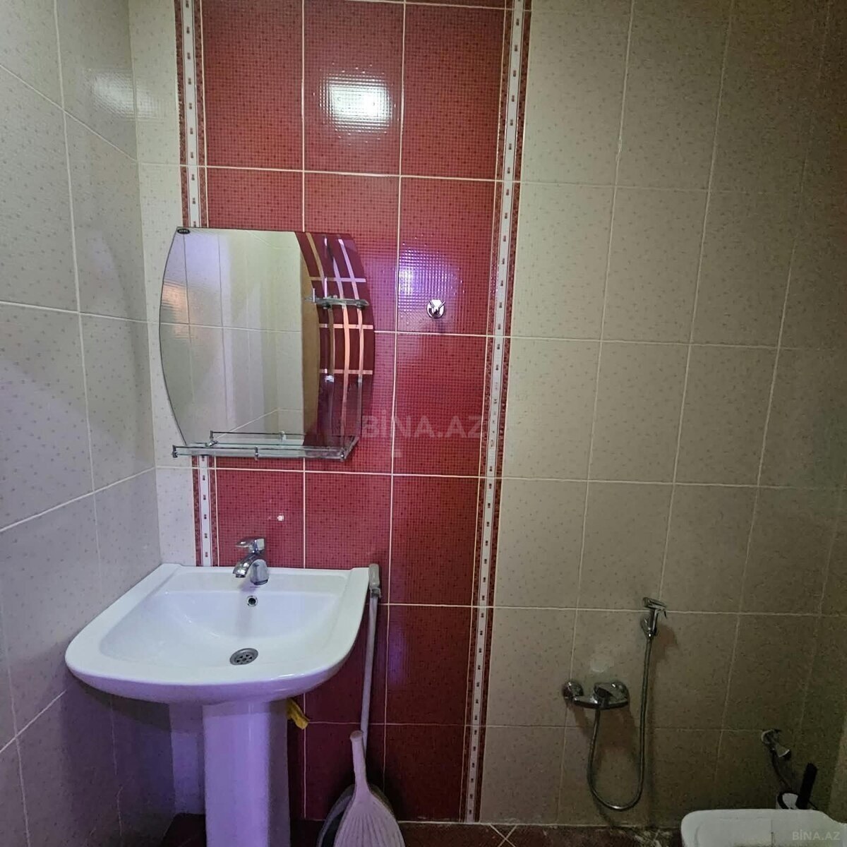 3 otaqlı Yeni tikili, Şah İsmayıl Xətai m., Bakı