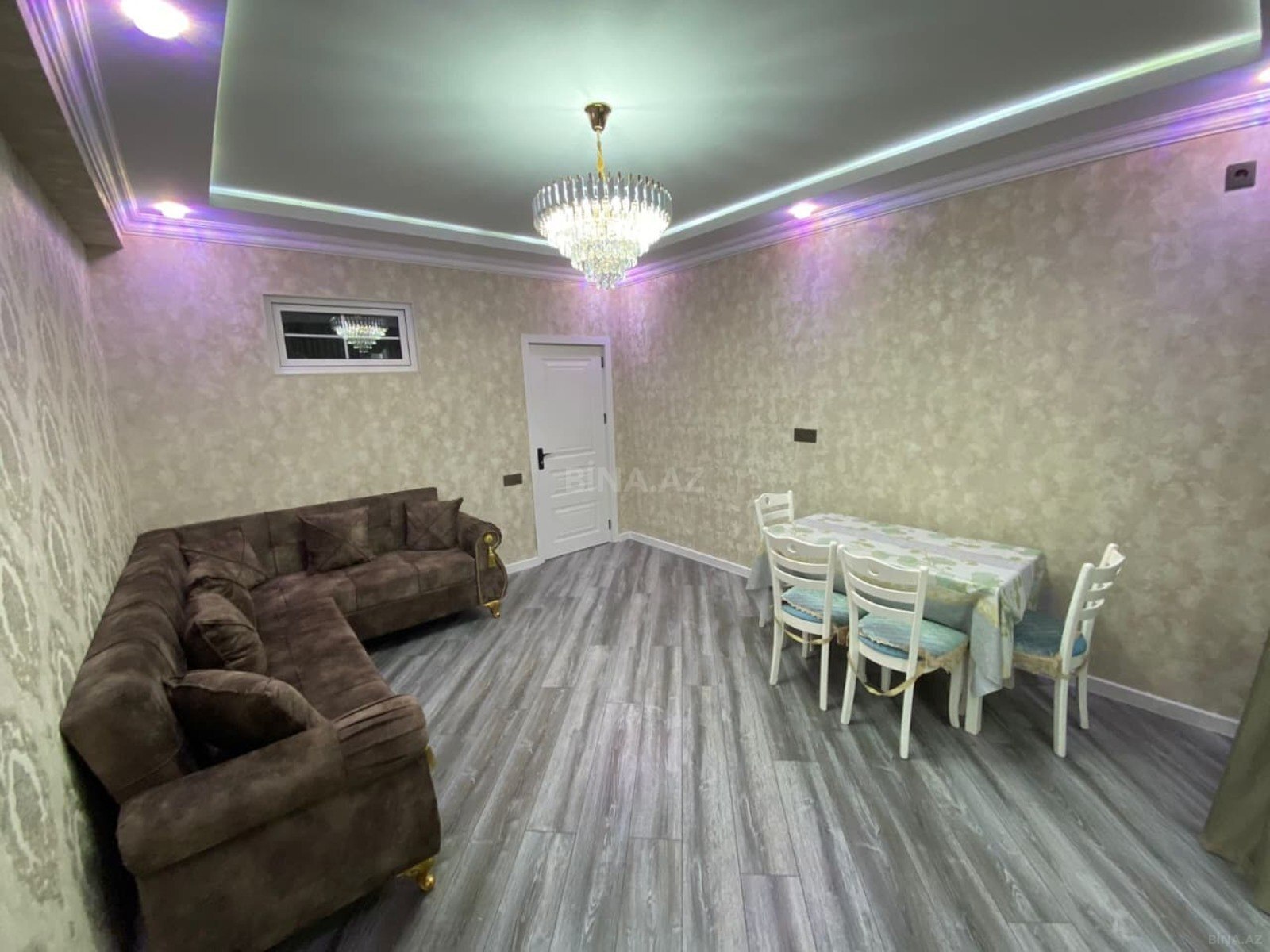 3 otaqlı Yeni tikili, Xırdalan