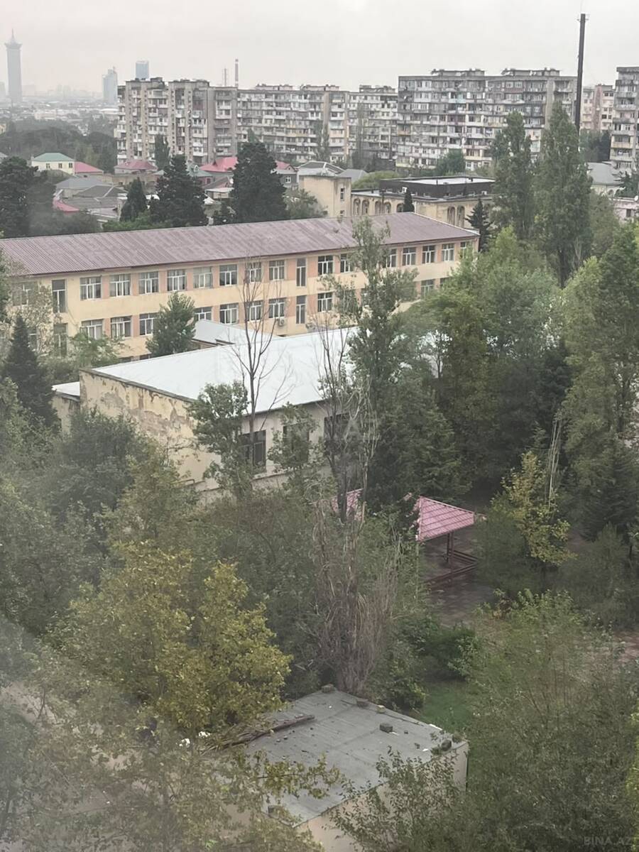3 otaqlı Köhnə tikili, Əhmədli m., Bakı