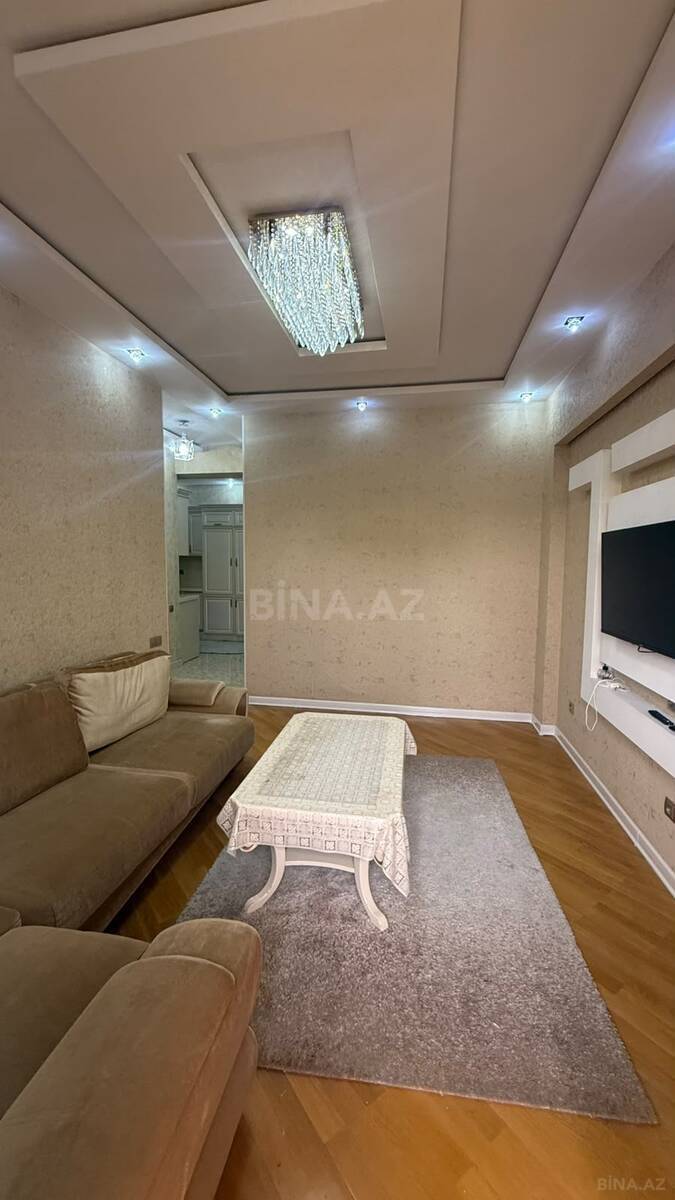 3 otaqlı Yeni tikili, Xırdalan