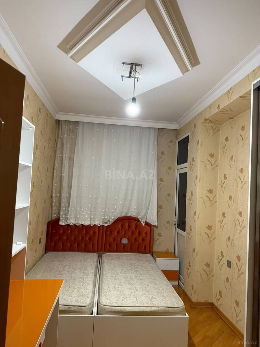 3 otaqlı Yeni tikili, Xırdalan