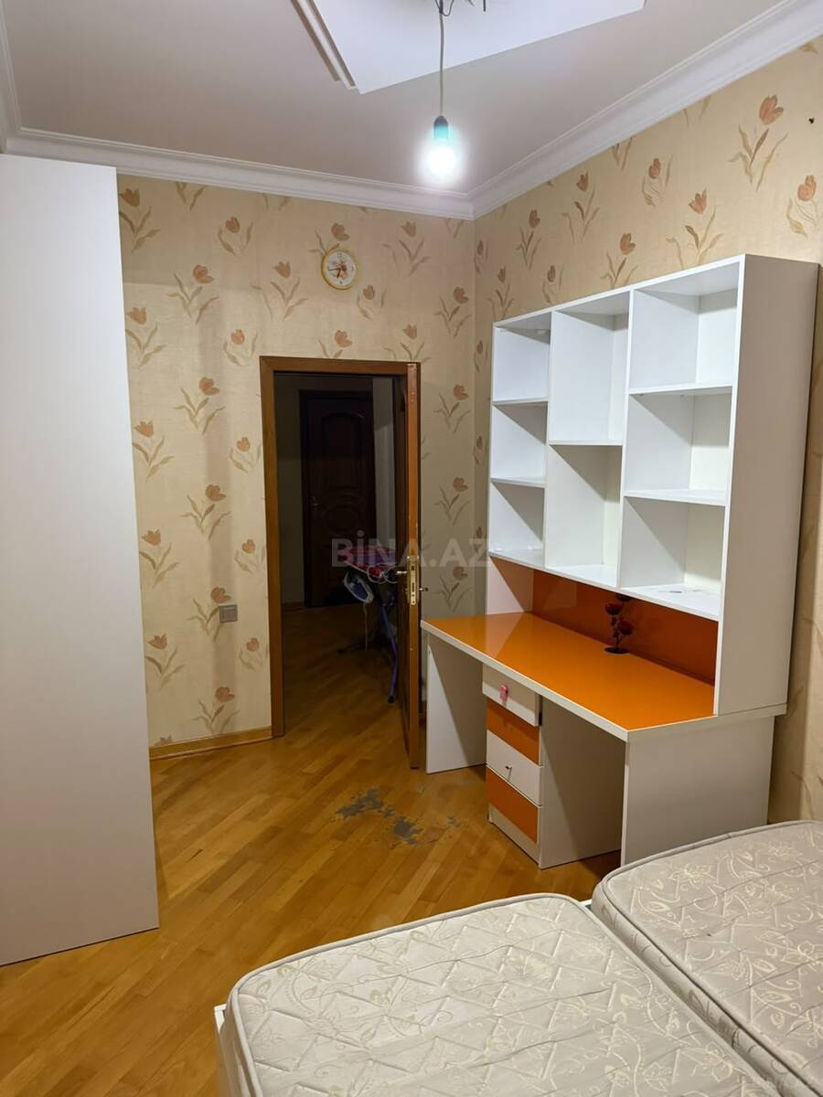 3 otaqlı Yeni tikili, Xırdalan